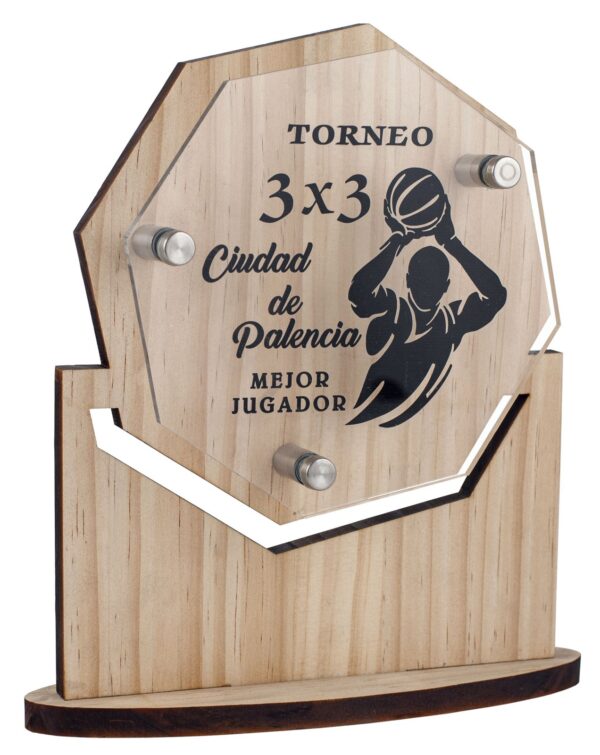31005.jpg Trofeo de madera octogonal con base